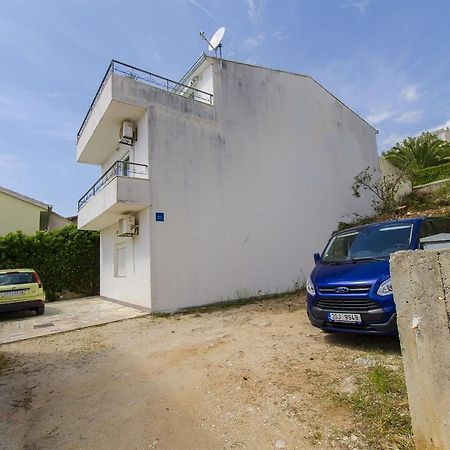 Apartments Zdenka Donji Okrug  المظهر الخارجي الصورة