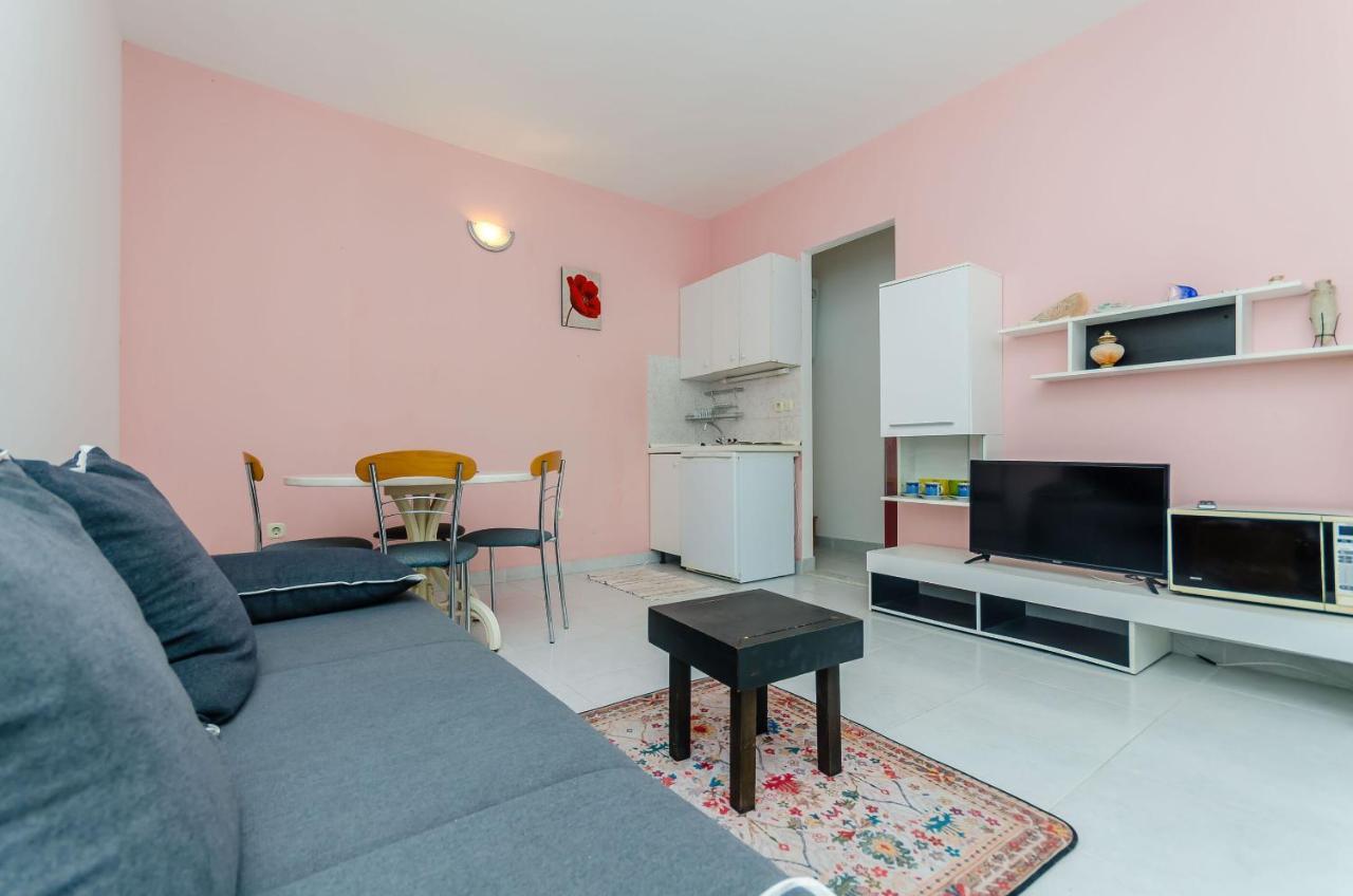 Apartments Zdenka Donji Okrug  المظهر الخارجي الصورة