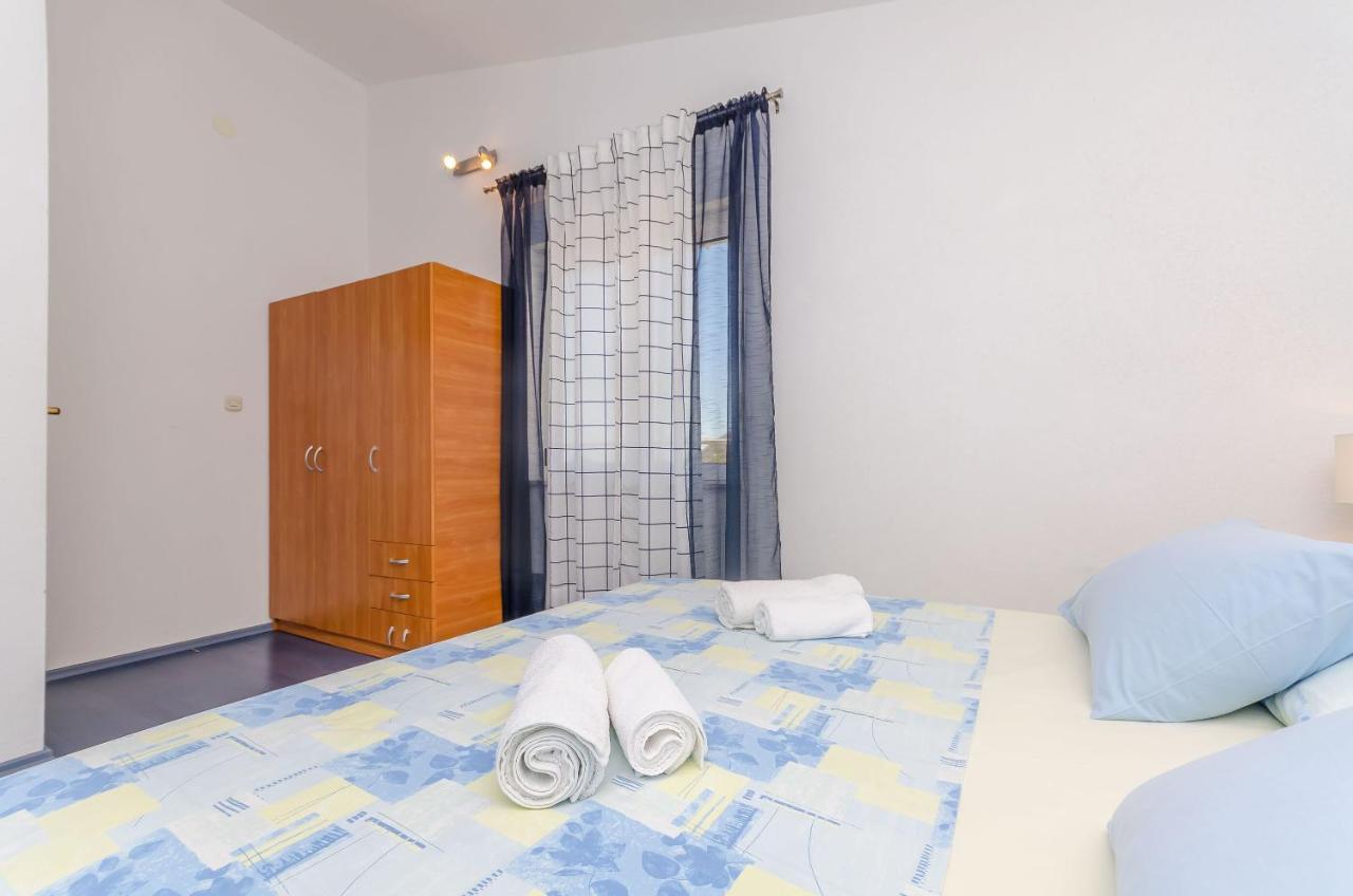 Apartments Zdenka Donji Okrug  المظهر الخارجي الصورة
