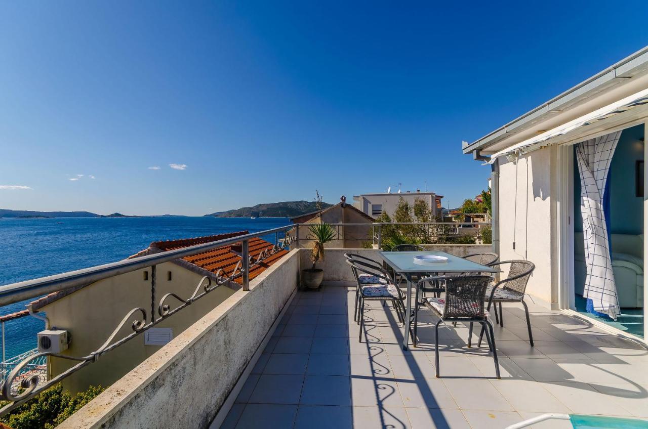 Apartments Zdenka Donji Okrug  المظهر الخارجي الصورة