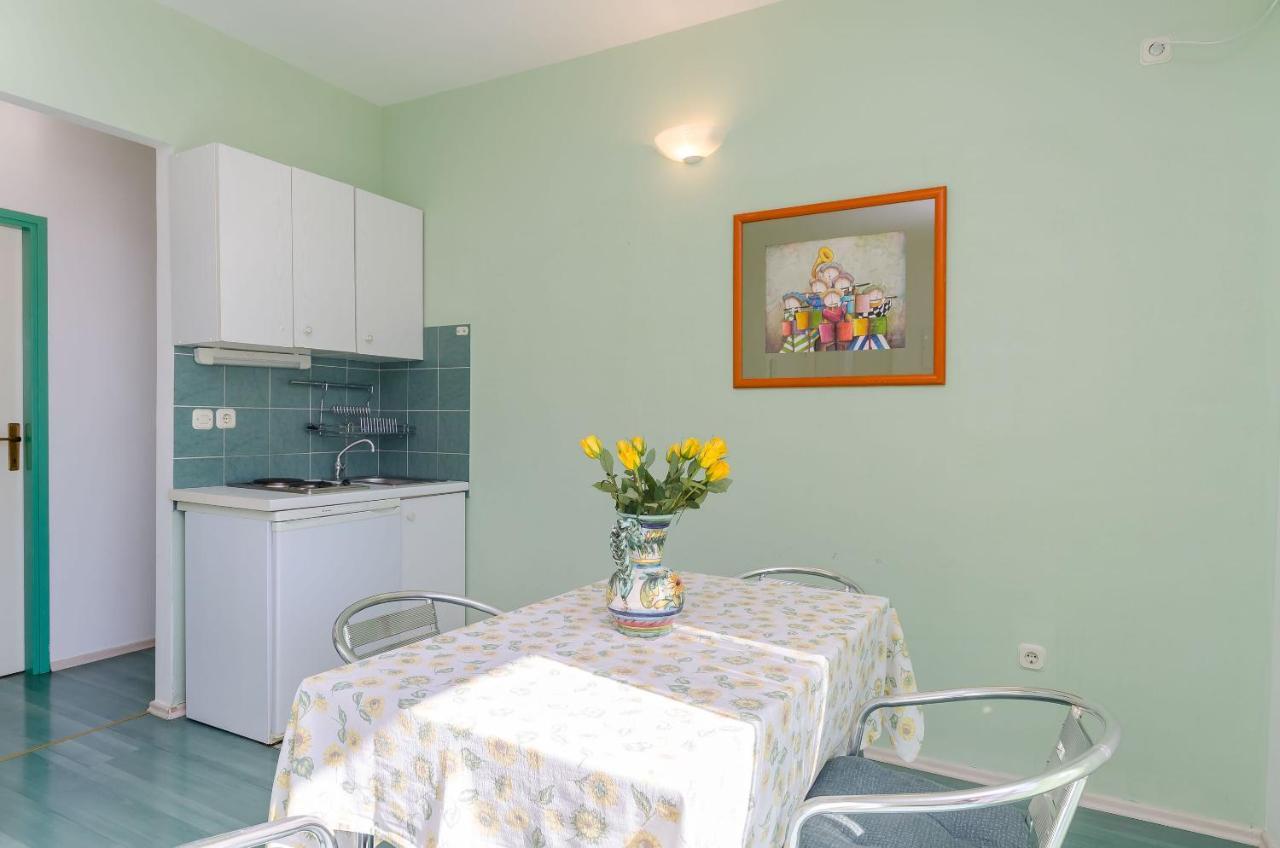 Apartments Zdenka Donji Okrug  المظهر الخارجي الصورة