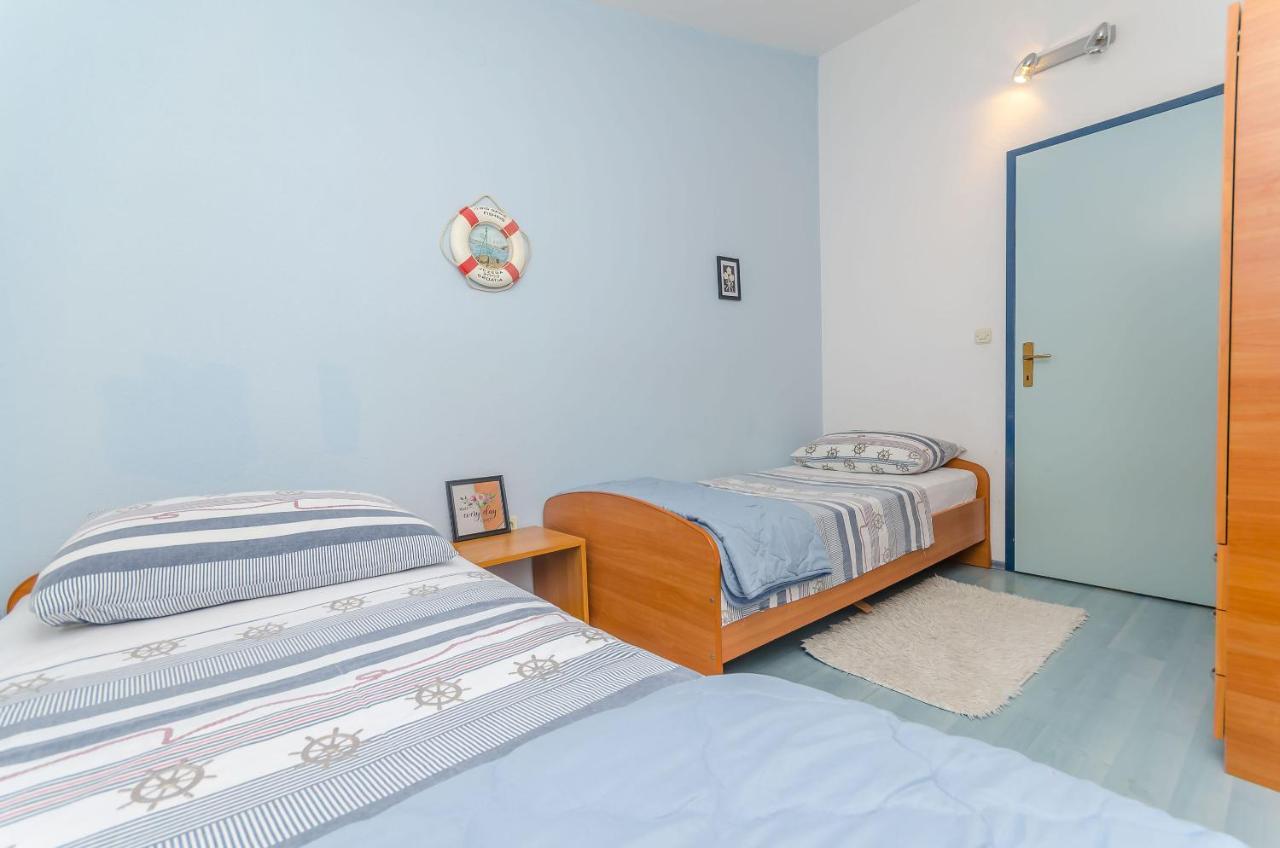 Apartments Zdenka Donji Okrug  المظهر الخارجي الصورة